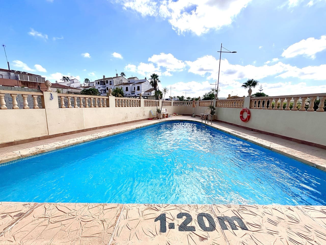 2 Zimmer Apartment zu verkaufen in San Miguel de Salinas mit Pool - 165.000 € (Ref: 9383639)