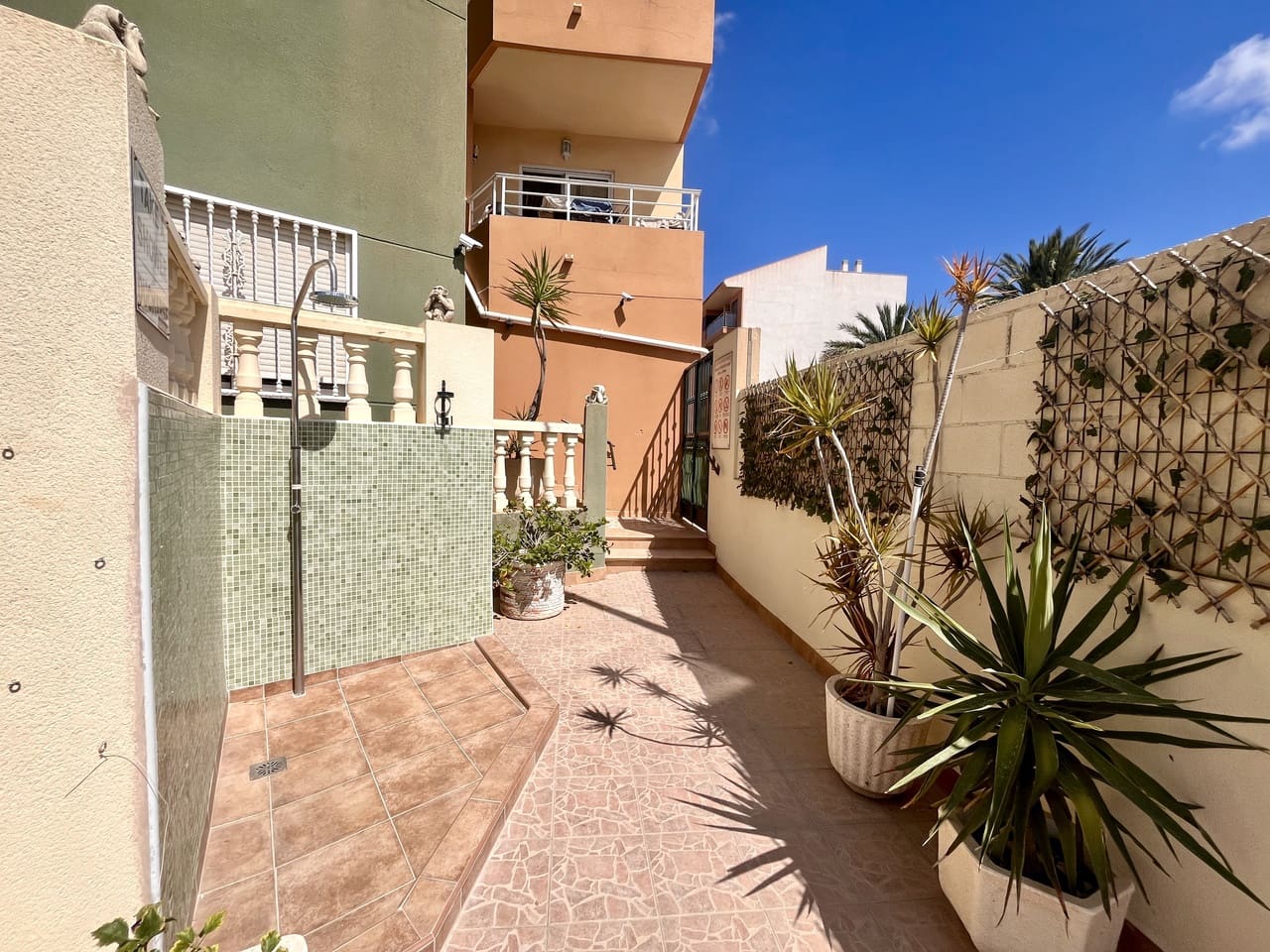 2 Zimmer Apartment zu verkaufen in San Miguel de Salinas mit Pool - 165.000 € (Ref: 9383639)
