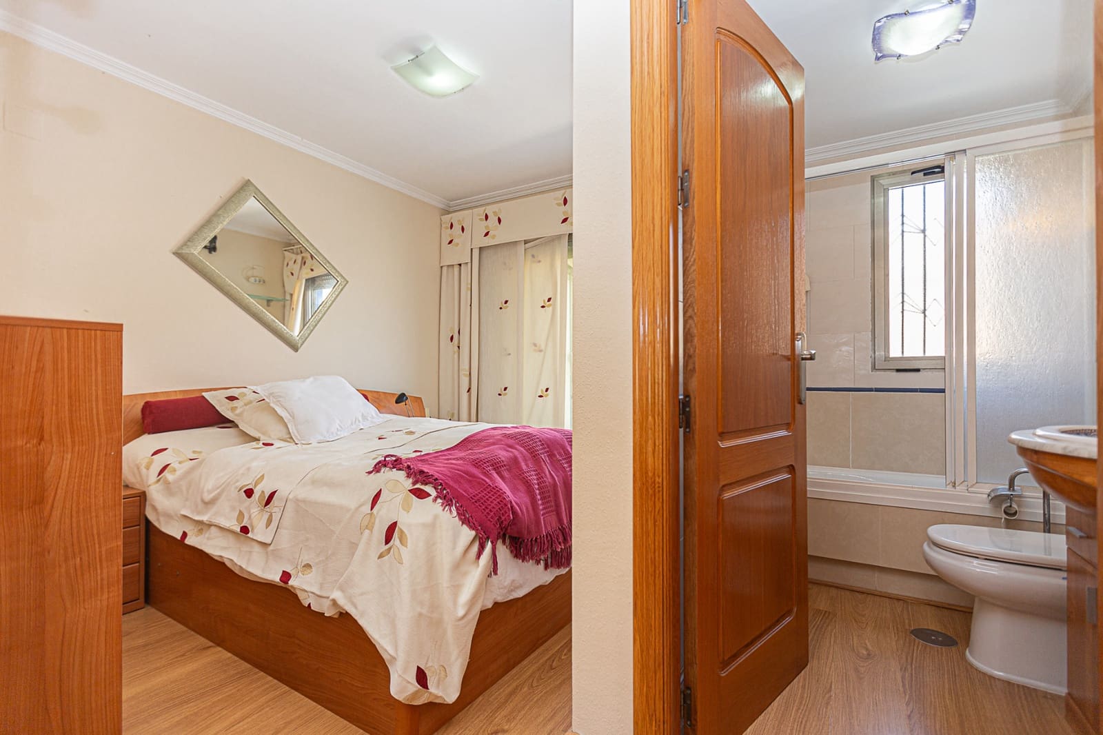 3 bedroom Penthouse for sale in Torrevieja with pool garage - € 259,900 (Ref: 9383643)