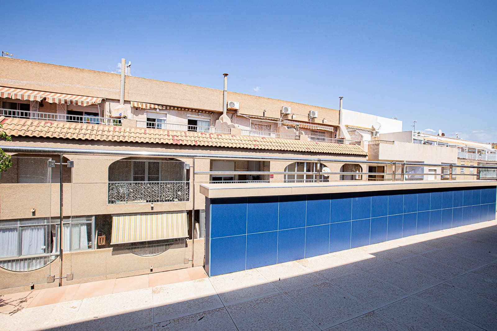 3 bedroom Penthouse for sale in Torrevieja with pool garage - € 259,900 (Ref: 9383643)