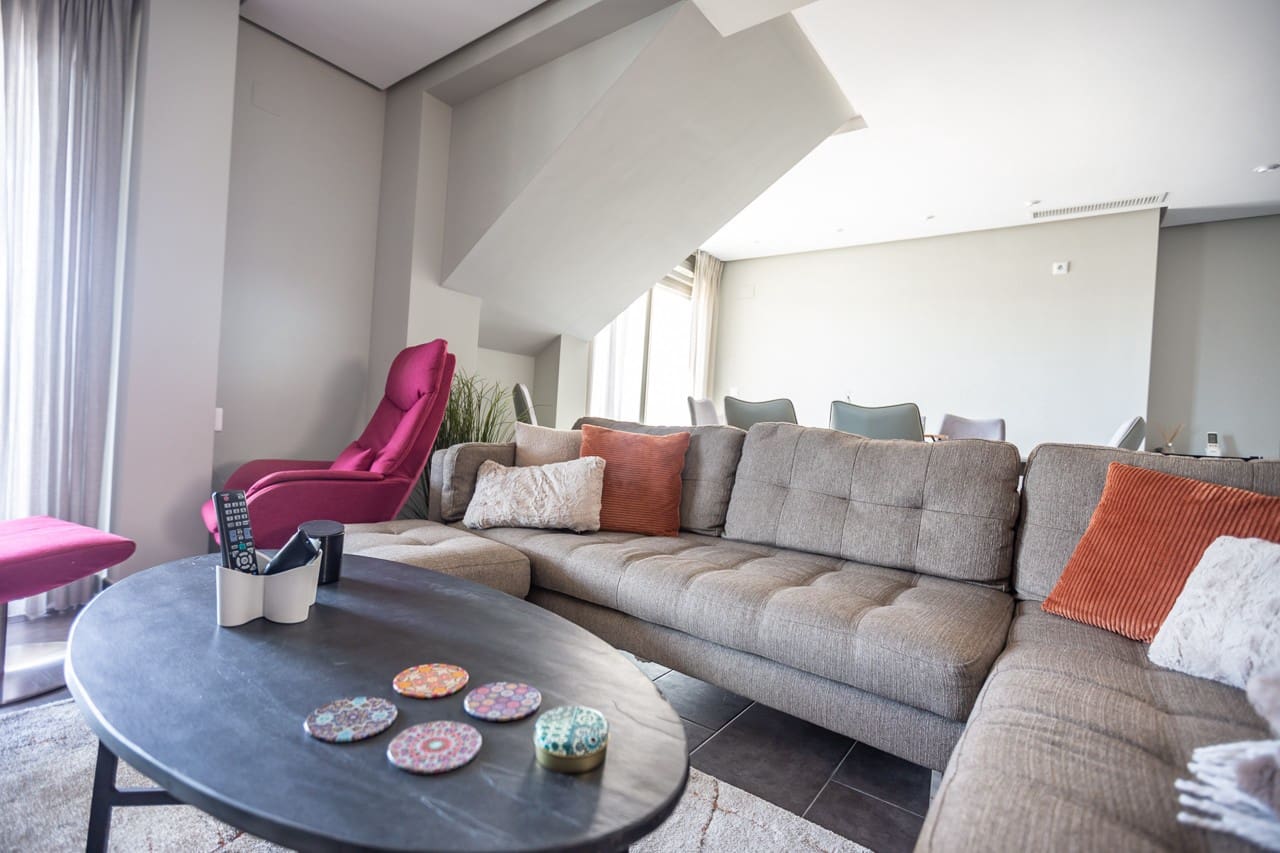 4 bedroom Penthouse for sale in Villamartin with pool - € 550,000 (Ref: 9383644)