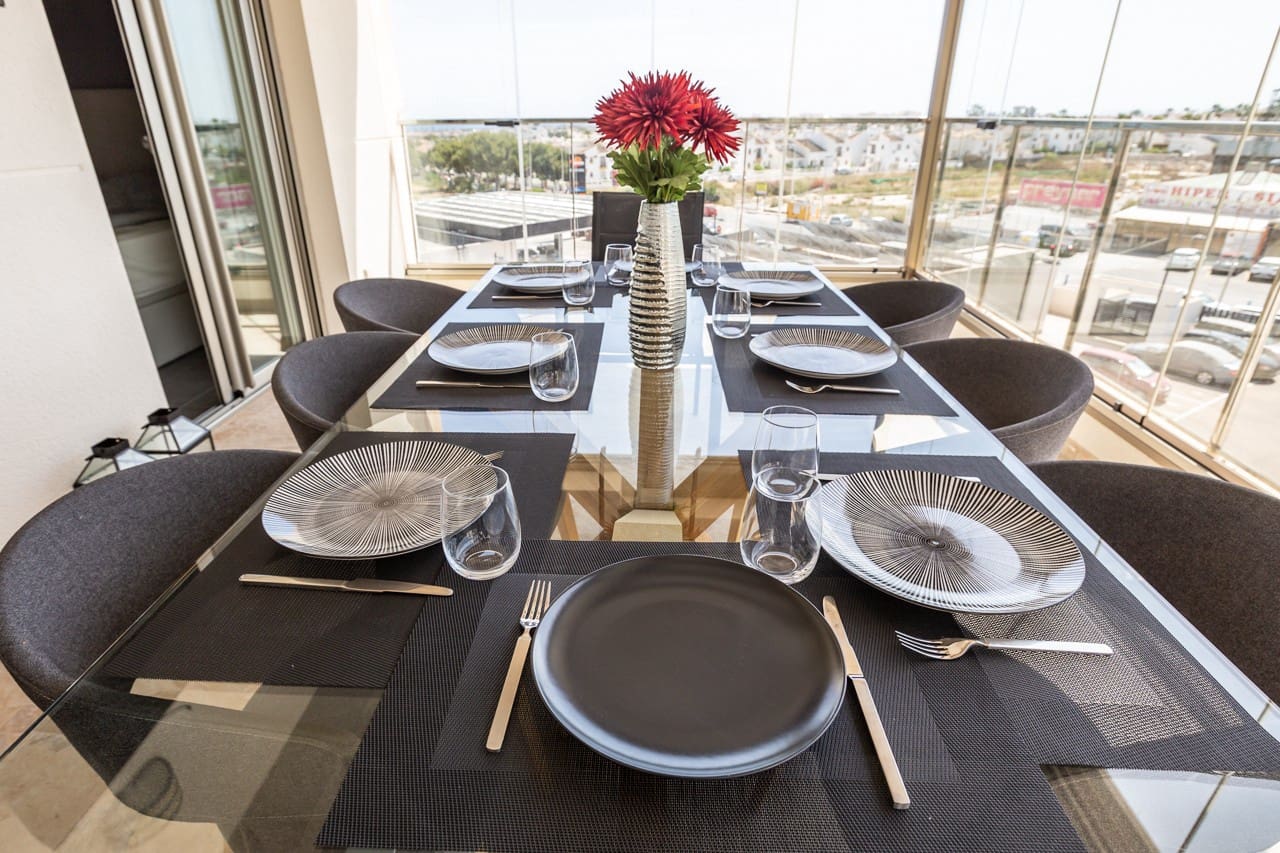 4 bedroom Penthouse for sale in Villamartin with pool - € 550,000 (Ref: 9383644)