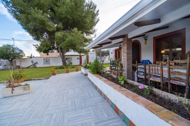 9 makuuhuone Huvila myytävänä paikassa Lomas de Cabo Roig - Los Dolses, Orihuela mukana uima-altaan - 690 000 € (Ref: 9383645)