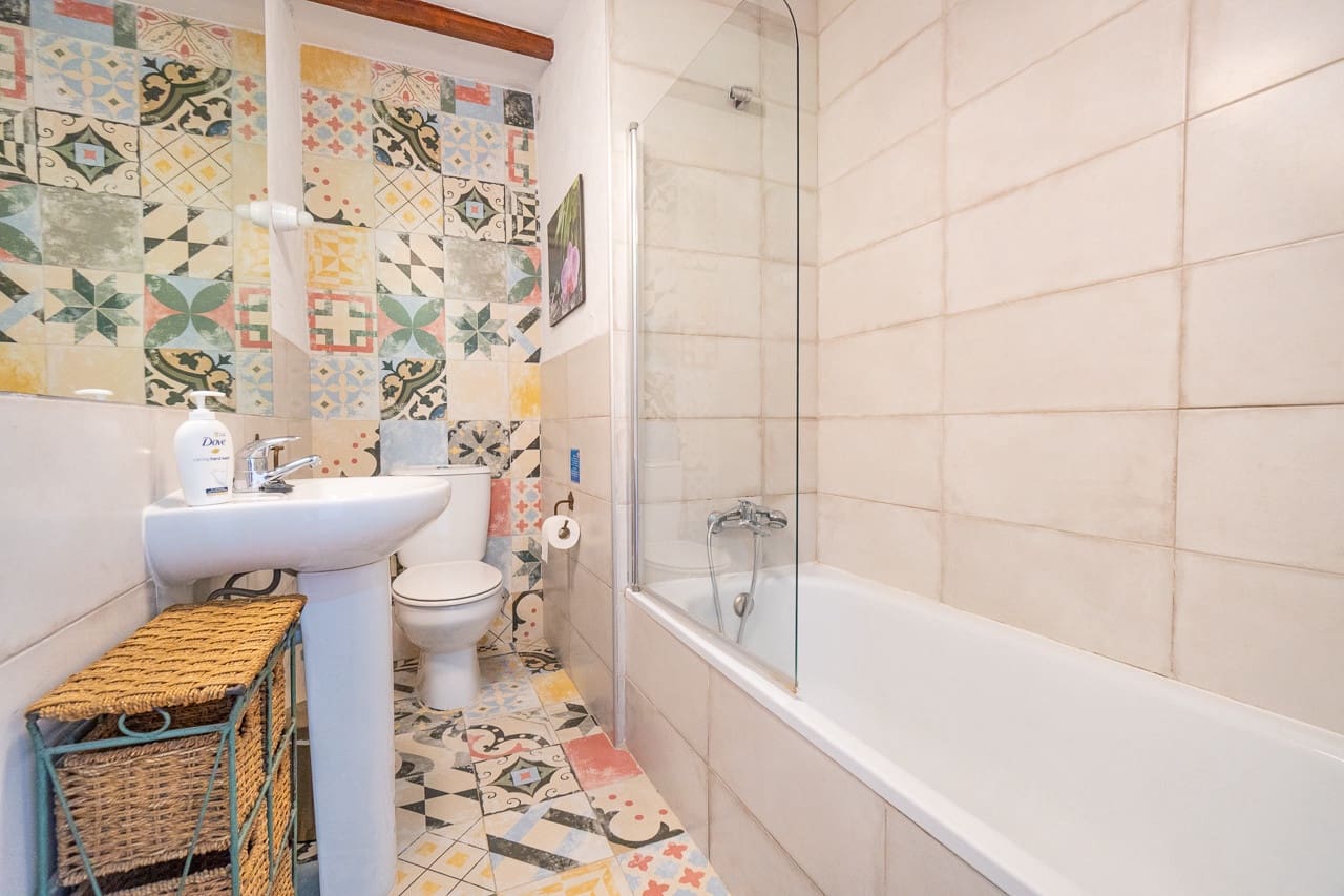 9 bedroom Villa for sale in Orihuela Costa with pool - € 690,000 (Ref: 9383645)