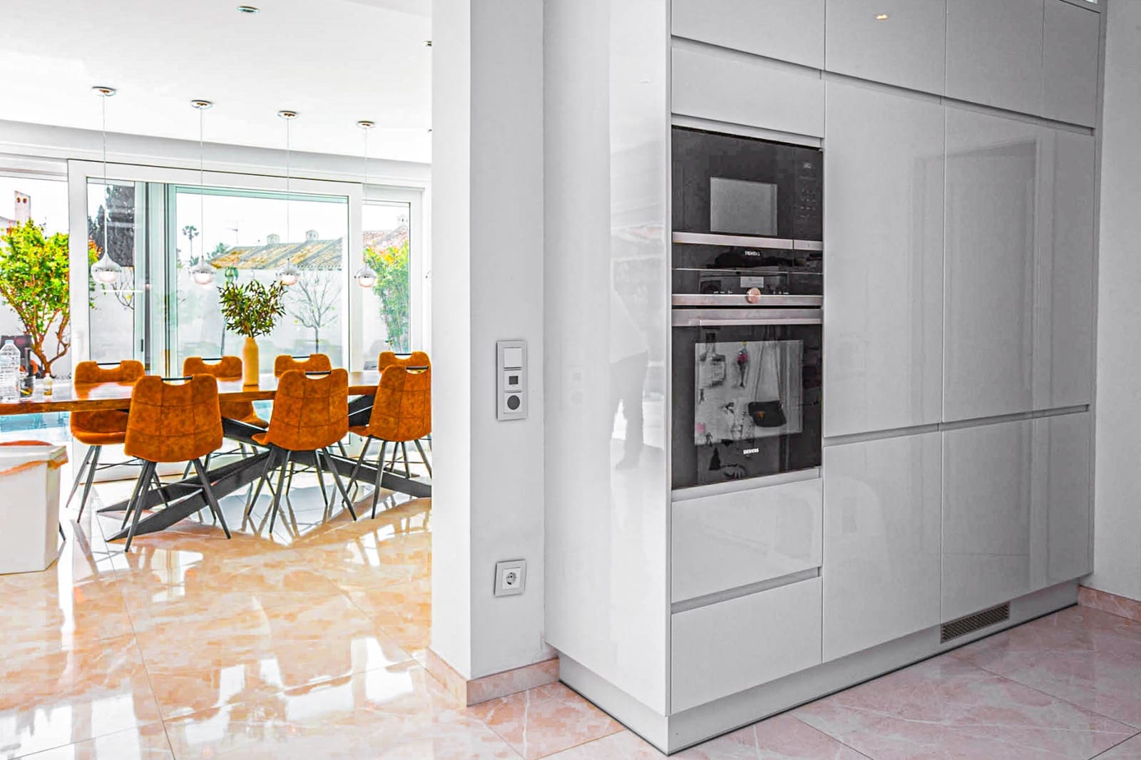 4 bedroom Villa for sale in La Zenia with pool - € 1,350,000 (Ref: 9383646)