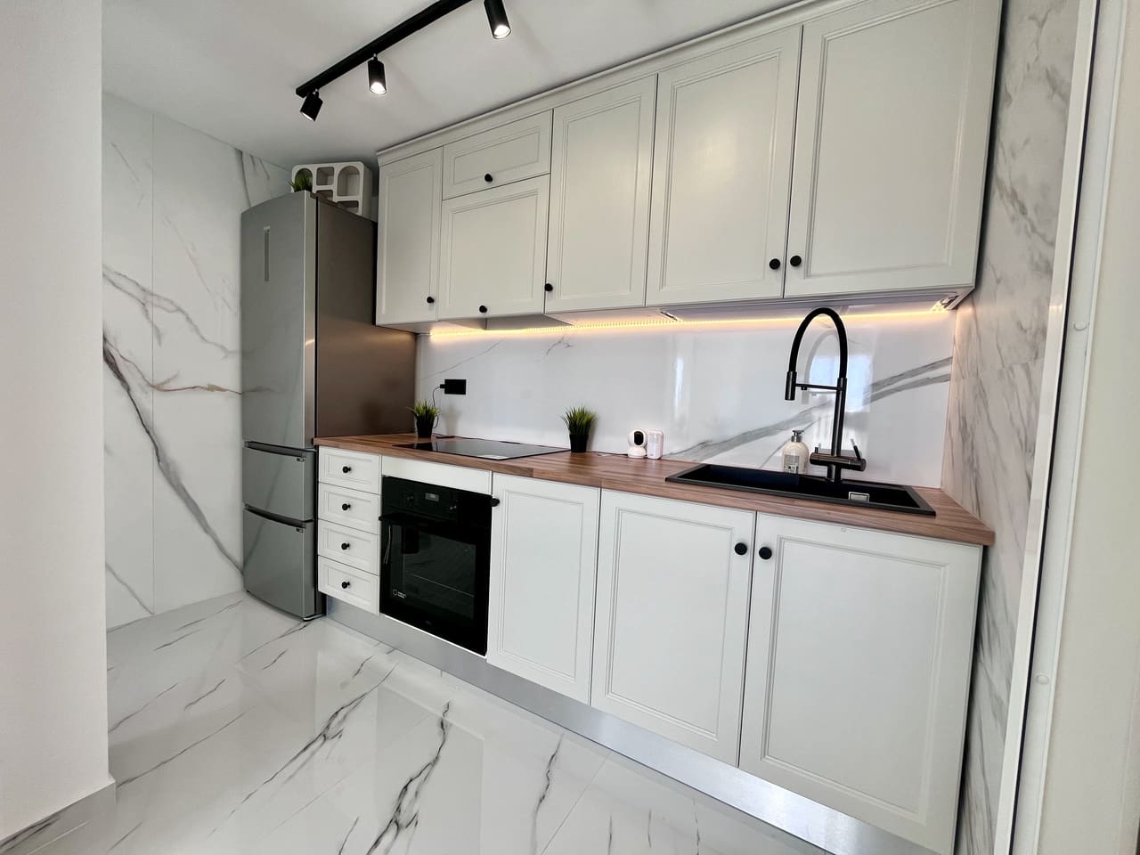 1 makuuhuone Kattohuoneisto myytävänä paikassa Playa Flamenca mukana uima-altaan - 170 000 € (Ref: 9383650)