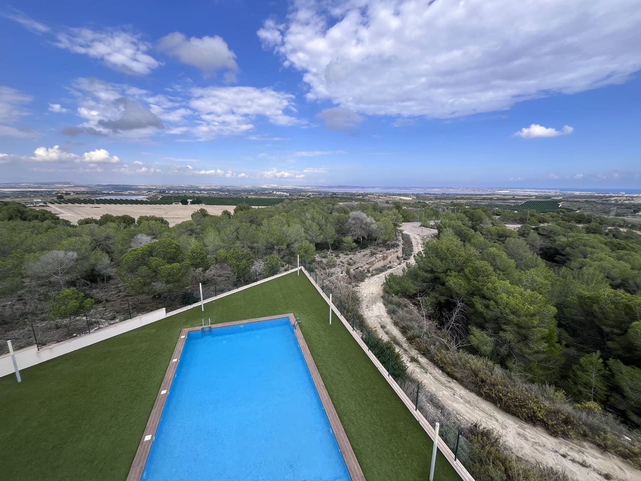 2 Zimmer Apartment zu verkaufen in San Miguel de Salinas mit Pool Garage - 339.950 € (Ref: 9383655)