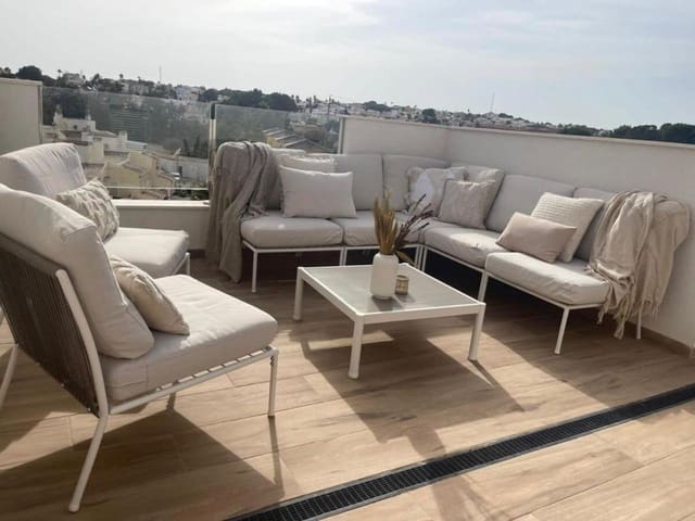 2 soveværelse Penthouse til salg i Villamartin, Orihuela med swimmingpool garage - € 329.995 (Ref: 9383659)