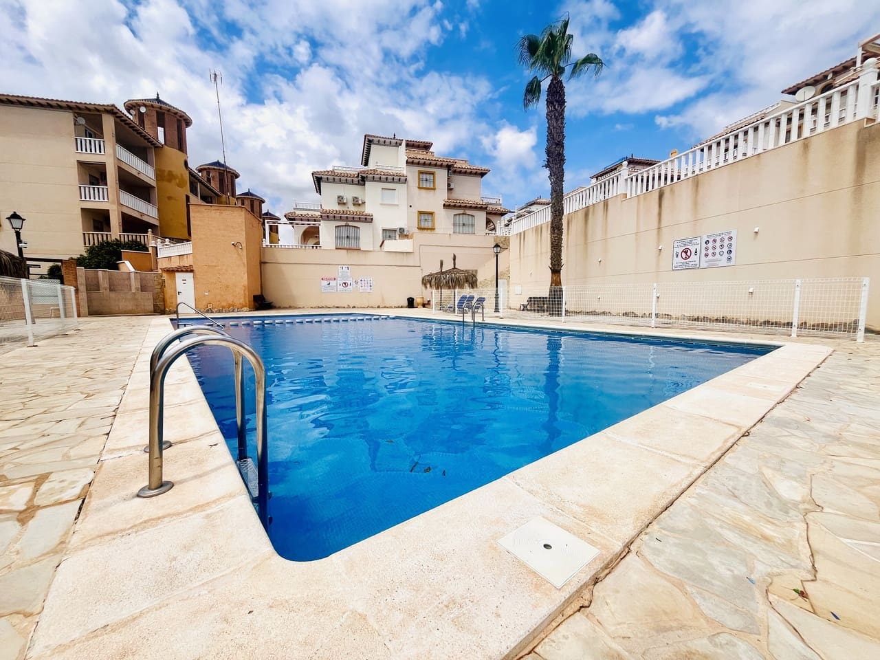 2 bedroom Apartment for sale in Cabo Roig with pool garage - € 159,000 (Ref: 9383687)