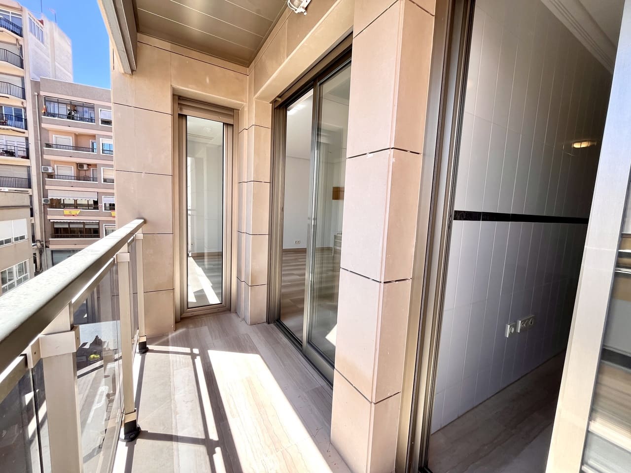 4 bedroom Apartment for sale in Santa Pola with pool - € 330,000 (Ref: 9383695)