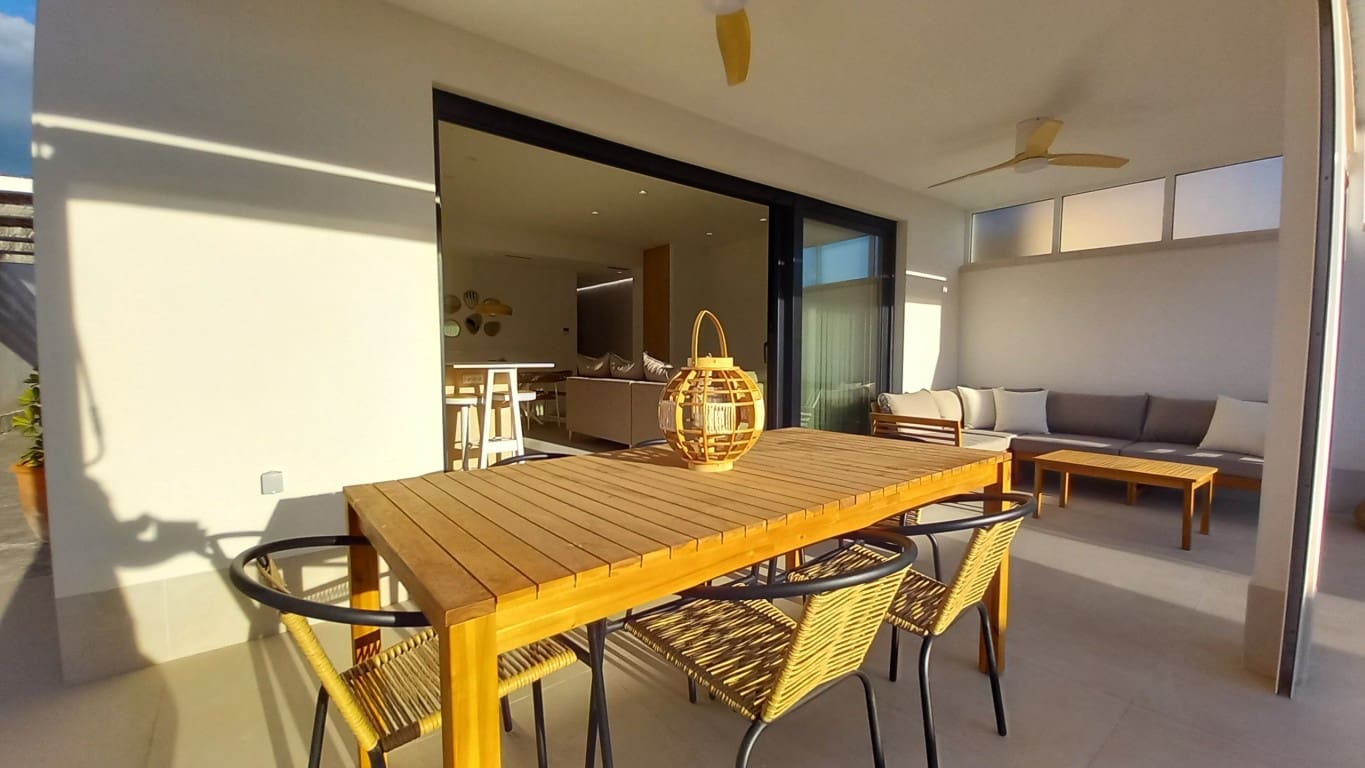 3 chambre Villa/Maison à vendre à El Chaparral avec piscine - 499 000 € (Ref: 9383700)