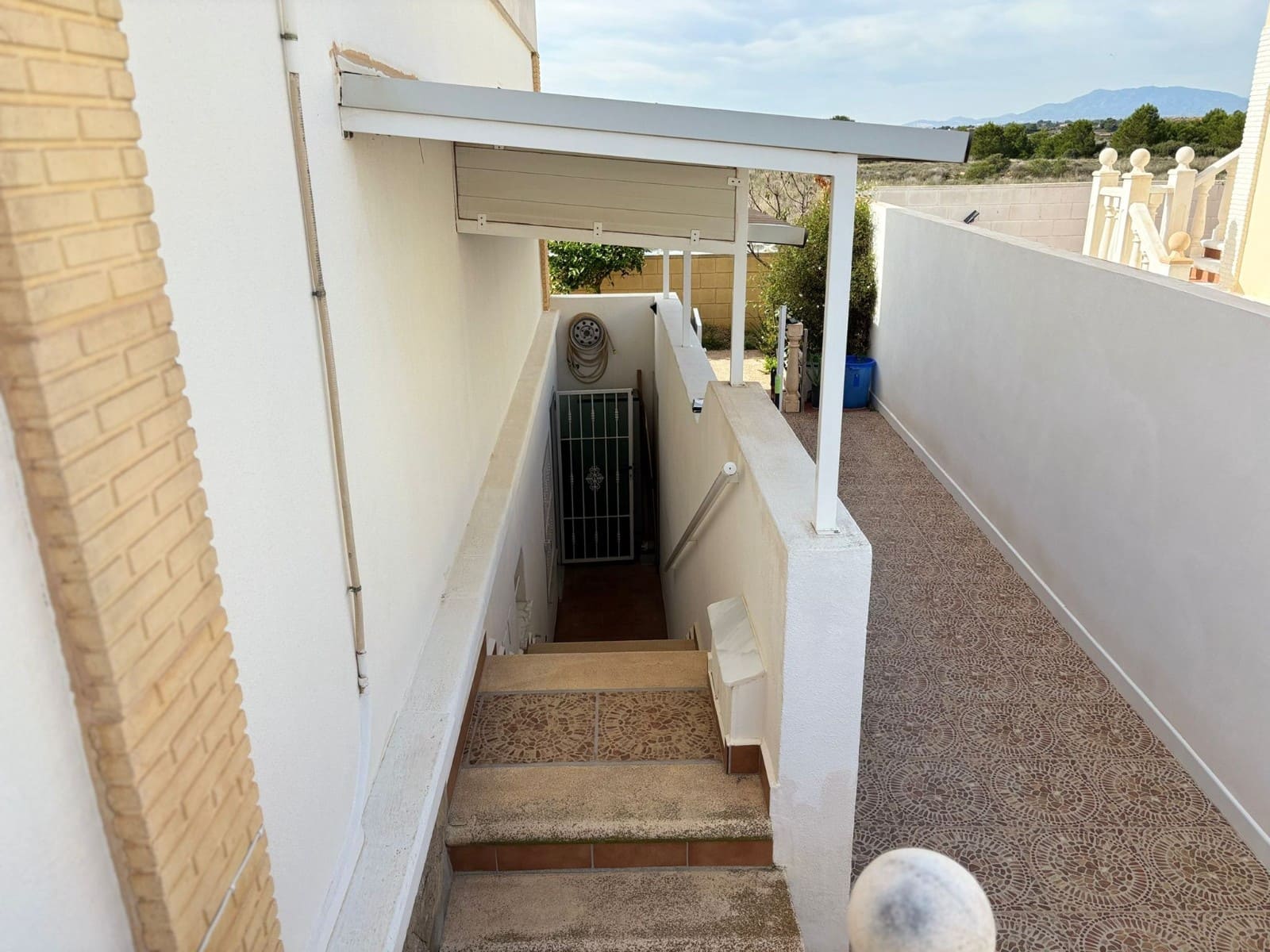 3 bedroom Semi-detached Villa for sale in Avileses with pool - € 230,000 (Ref: 9383704)