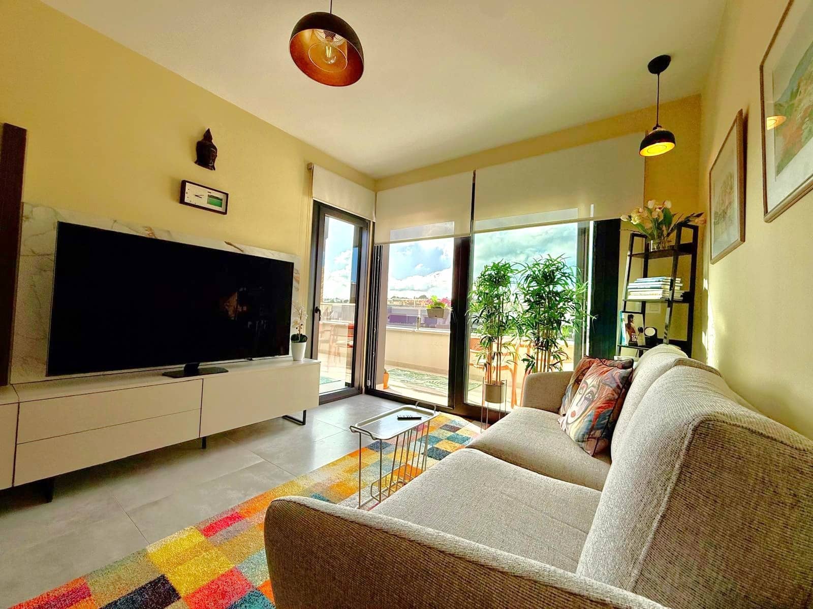 2 soverom Penthouse til salgs i Orihuela Costa med svømmebasseng - € 330 000 (Ref: 9394475)