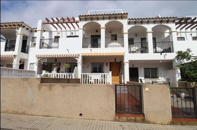 2 quarto Casa em Banda para venda em Punta Prima, Orihuela com piscina - 189 900 € (Ref: 9394476)