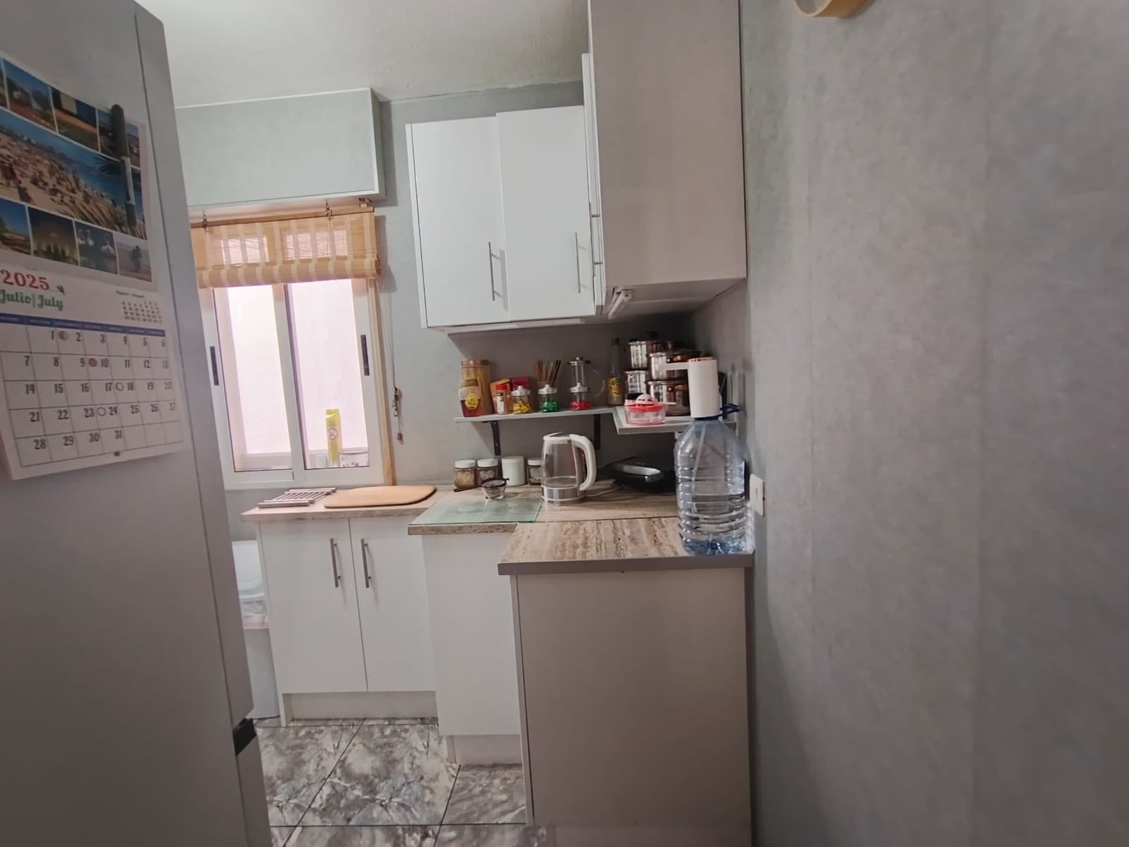 3 bedroom Apartment for sale in Torrevieja with pool - € 137,000 (Ref: 9394481)
