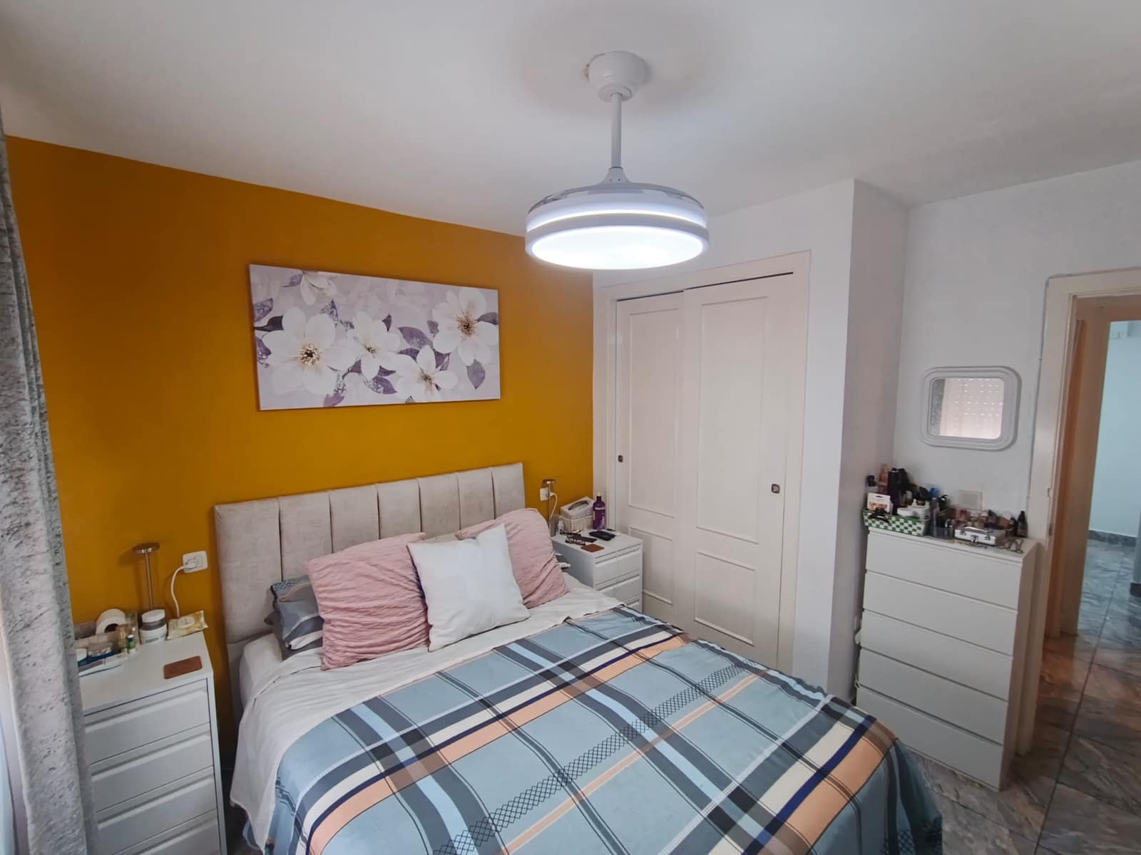 3 bedroom Apartment for sale in Torrevieja with pool - € 137,000 (Ref: 9394481)