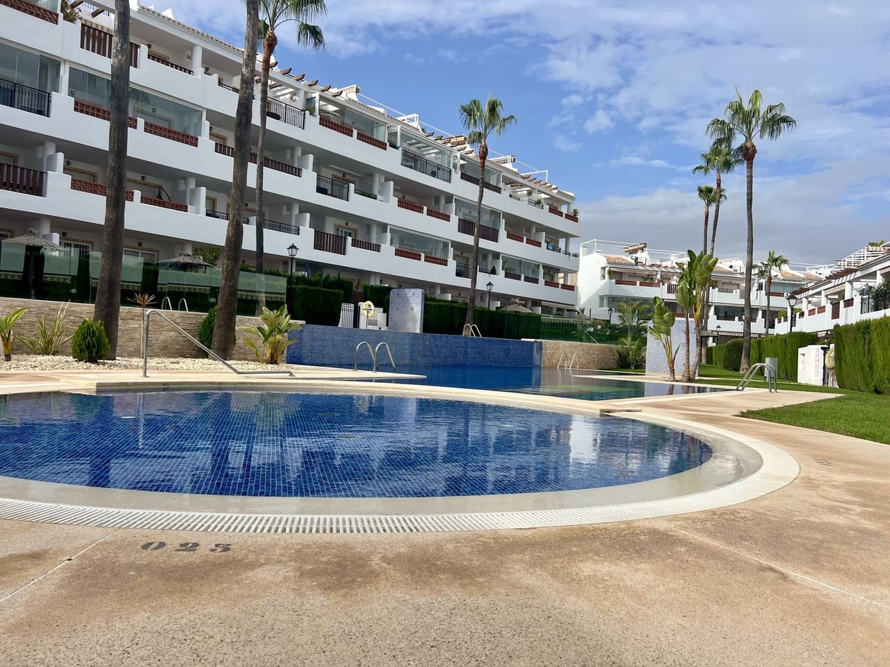 2 bedroom Apartment for sale in Villamartin with pool garage - € 195,000 (Ref: 9405819)