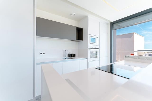 Chalet de 5 habitaciones en San Miguel de Salinas en venta con piscina garaje - 780.000 € (Ref: 9426452)