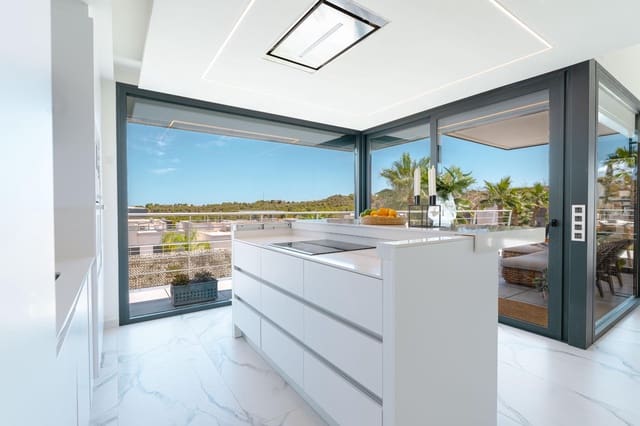 Chalet de 5 habitaciones en San Miguel de Salinas en venta con piscina garaje - 780.000 € (Ref: 9426452)