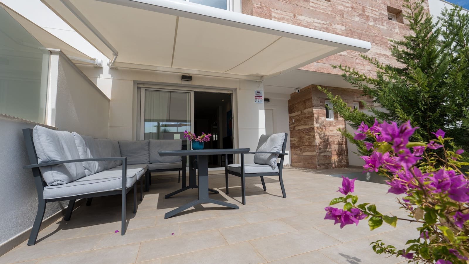 4 soveværelse Byhus til salg i San Pedro del Pinatar med swimmingpool - € 370.000 (Ref: 9444804)