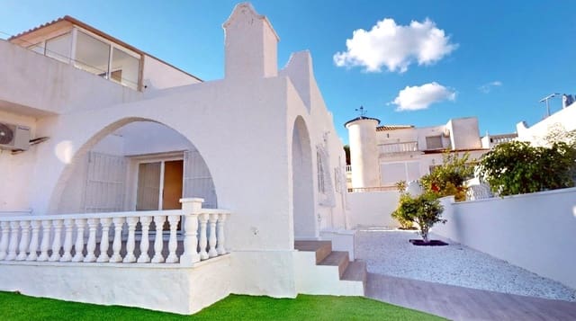 2 soverom Hus til salgs i Villamartin, Orihuela med svømmebasseng - € 199 995 (Ref: 9444809)