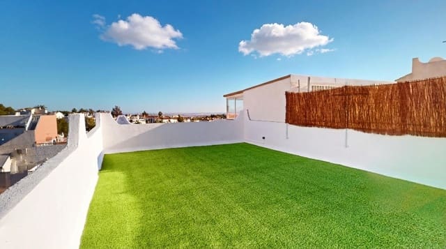 2 soverom Hus til salgs i Villamartin, Orihuela med svømmebasseng - € 199 995 (Ref: 9444809)