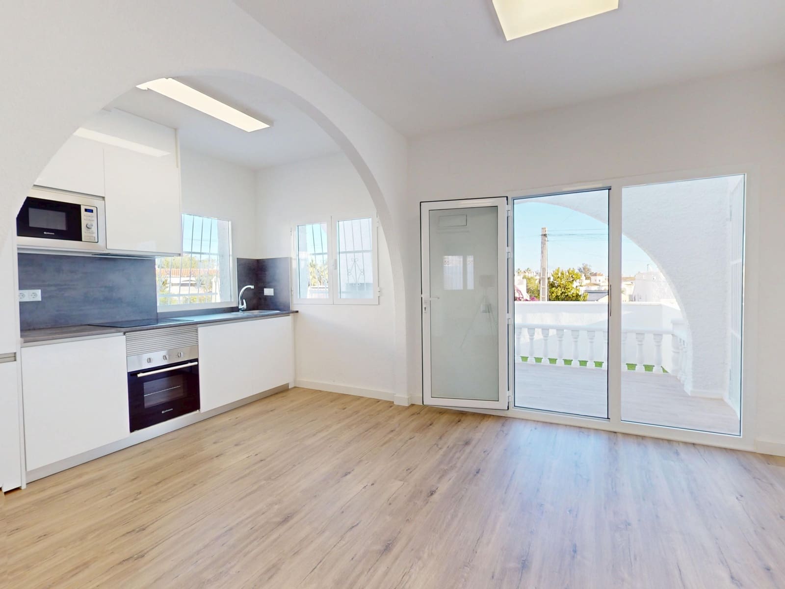 2 soverom Hus til salgs i Villamartin med svømmebasseng - € 199 995 (Ref: 9444809)