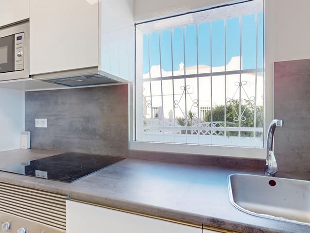 2 soverom Hus til salgs i Villamartin, Orihuela med svømmebasseng - € 199 995 (Ref: 9444809)