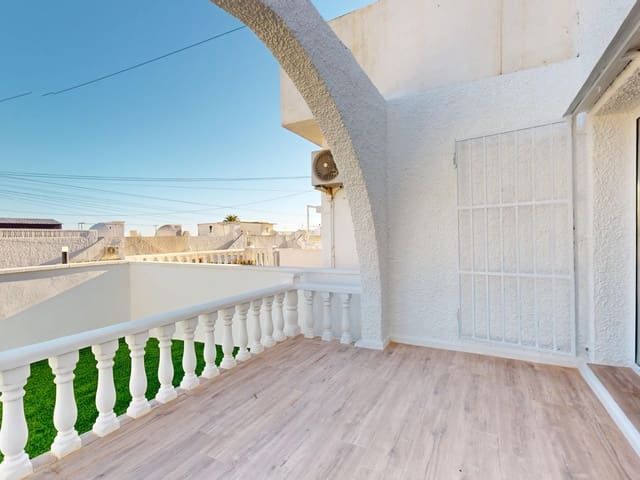 2 soverom Hus til salgs i Villamartin, Orihuela med svømmebasseng - € 199 995 (Ref: 9444809)