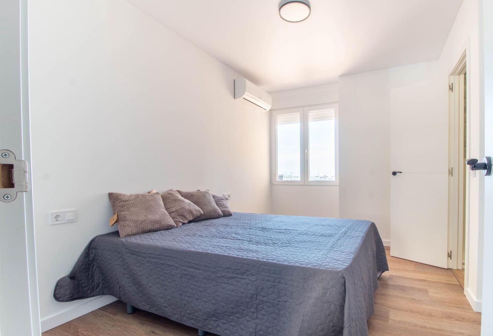 Apartamento de 2 habitaciones en Torrevieja en venta con piscina - 275.000 € (Ref: 9444810)