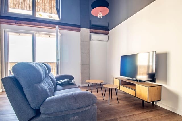 Apartamento de 2 habitaciones en Playa del Acequión, Torrevieja en venta con piscina - 275.000 € (Ref: 9444810)