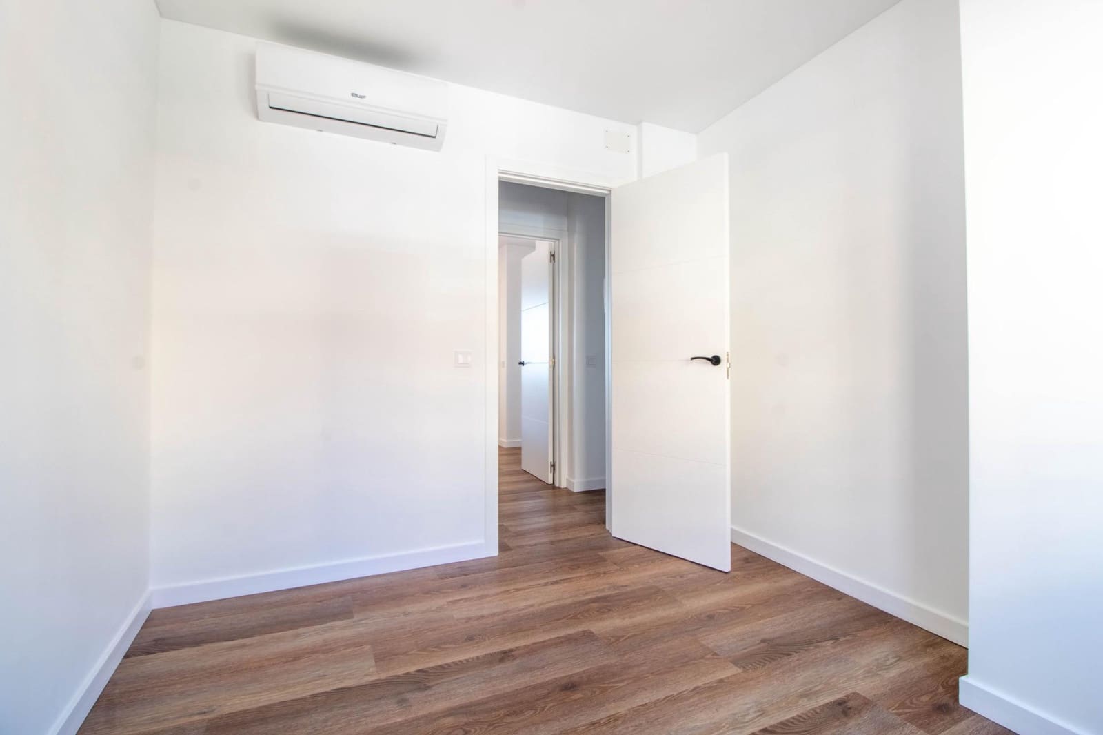 Apartamento de 2 habitaciones en Torrevieja en venta con piscina - 275.000 € (Ref: 9444810)