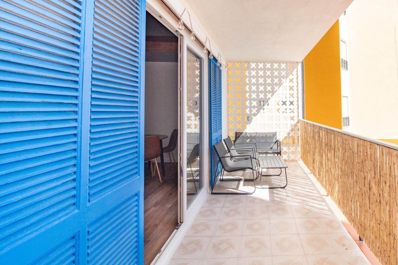 Apartamento de 2 habitaciones en Torrevieja en venta con piscina - 275.000 € (Ref: 9444810)