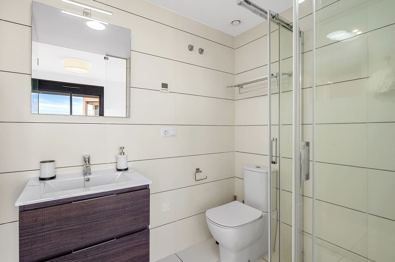 2 bedroom Apartment for sale in Villamartin with pool garage - € 239,000 (Ref: 9444812)