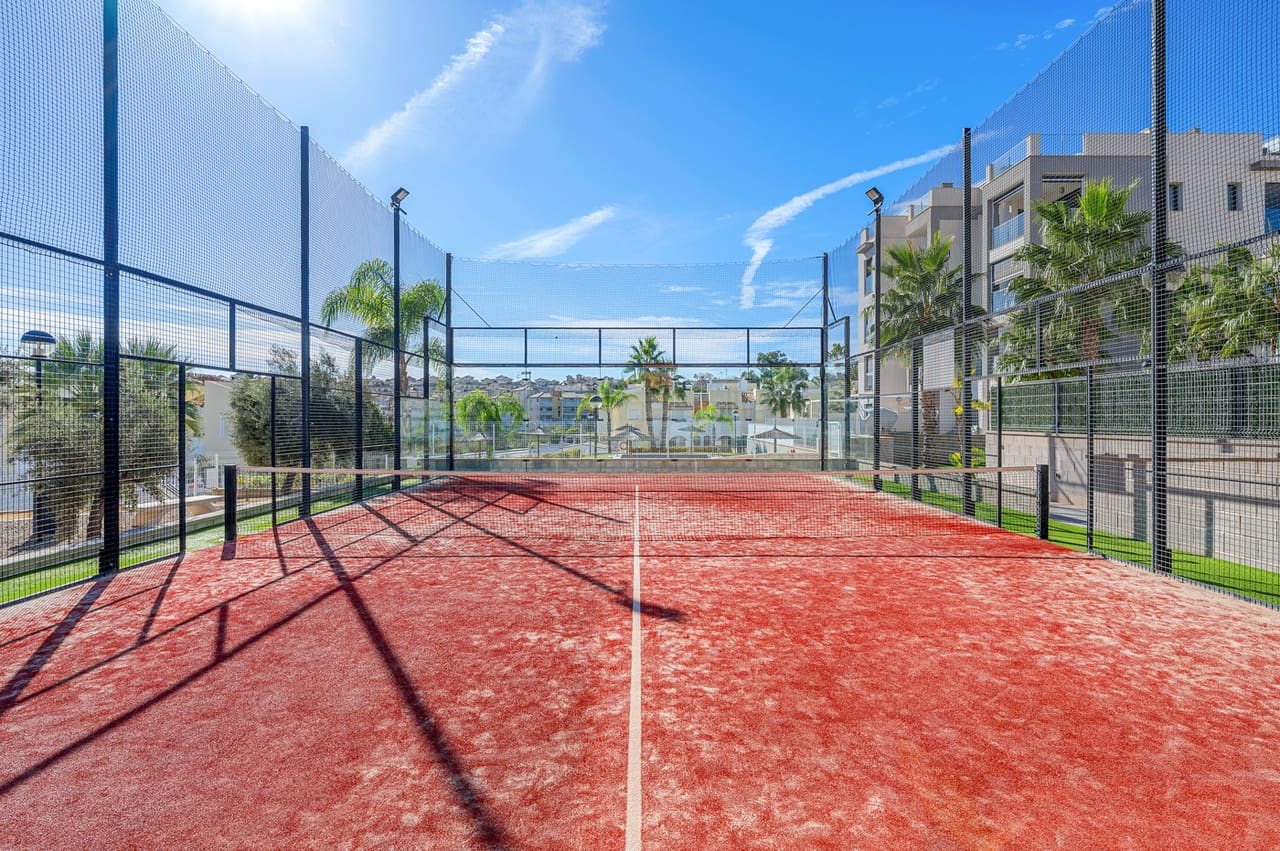 2 bedroom Apartment for sale in Villamartin with pool garage - € 239,000 (Ref: 9444812)