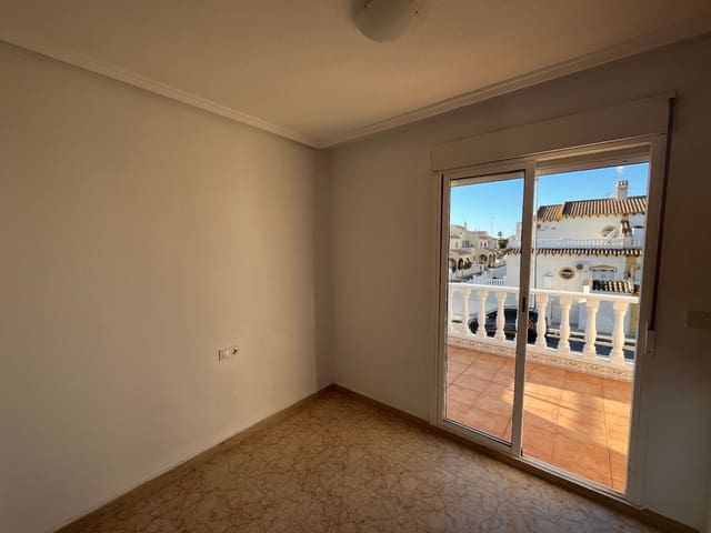 Bungalow de 3 habitaciones en La Florida, Orihuela en venta con piscina - 210.000 € (Ref: 9444814)