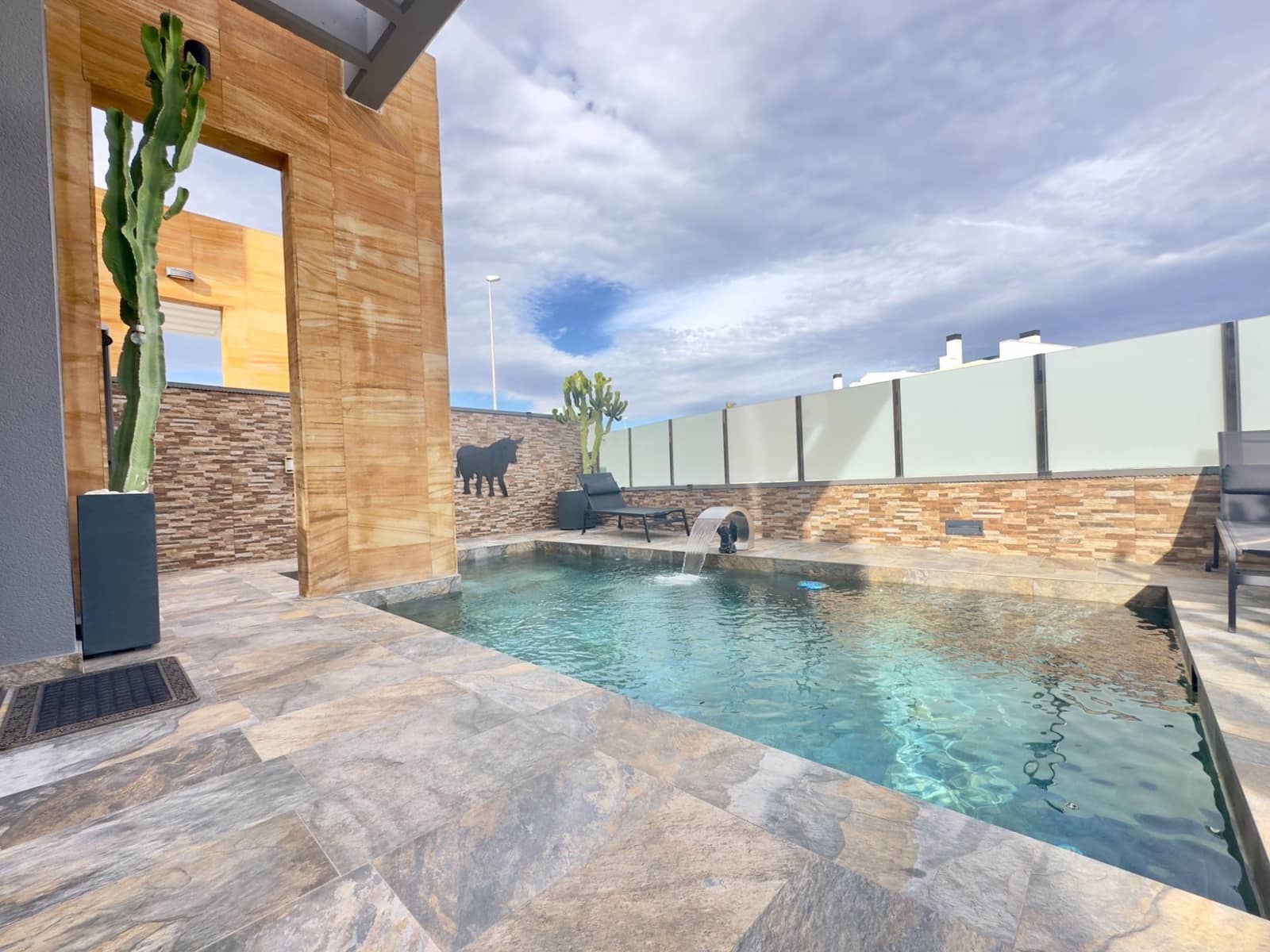 3 sovrum Villa till salu i Orihuela Costa med pool - 575 000 € (Ref: 9466245)