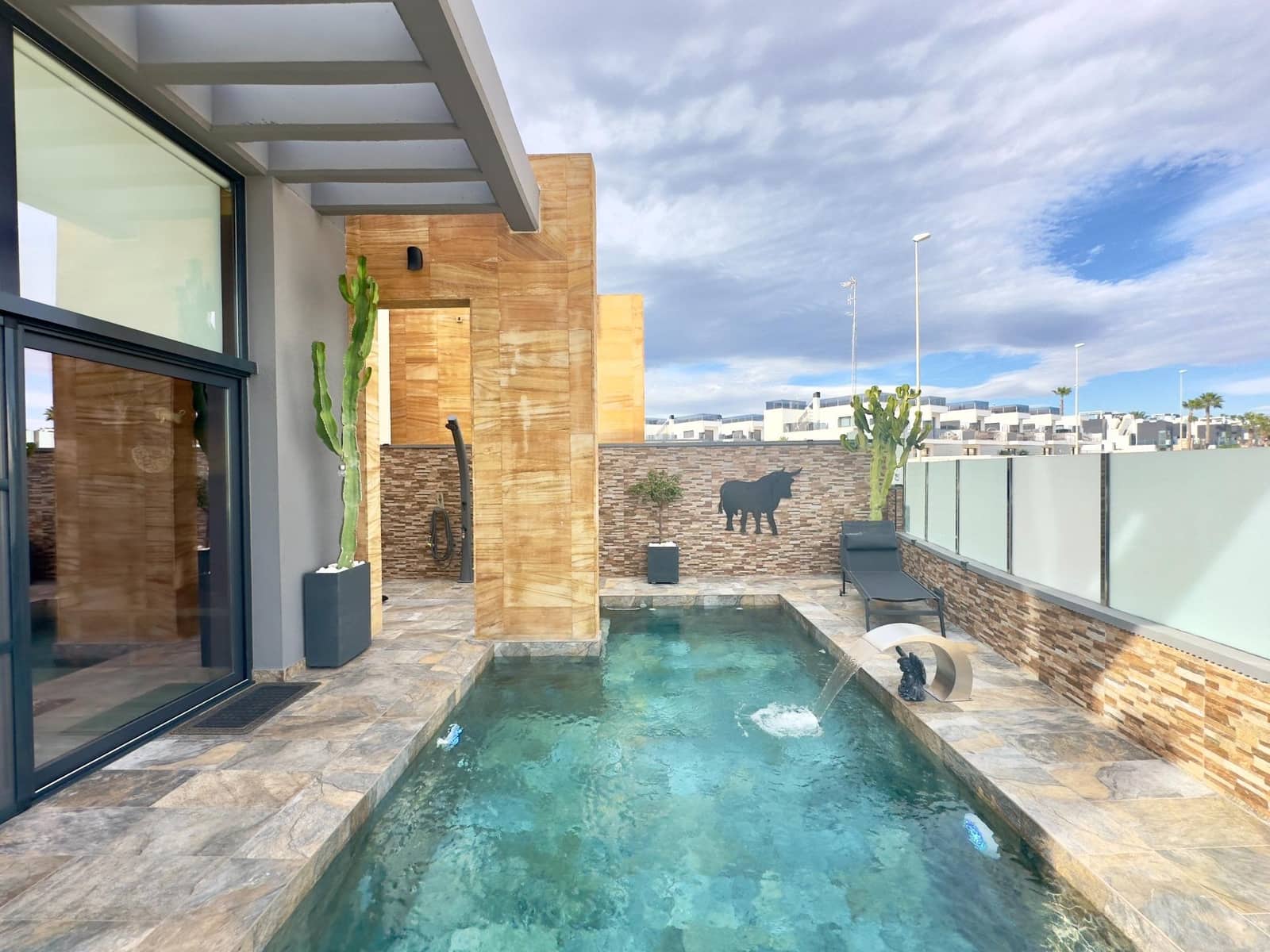 3 sovrum Villa till salu i Orihuela Costa med pool - 575 000 € (Ref: 9466245)