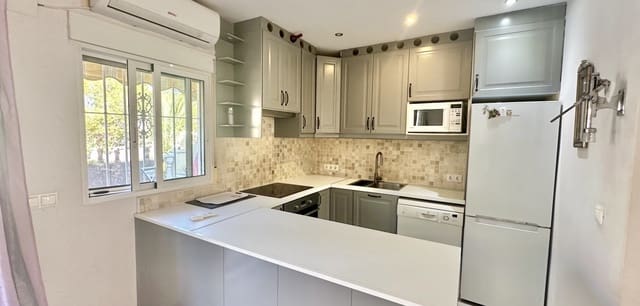 2 sovrum Hus till salu i El Moncayo - El Pòrtic, Guardamar del Segura med pool - 129 900 € (Ref: 9466249)