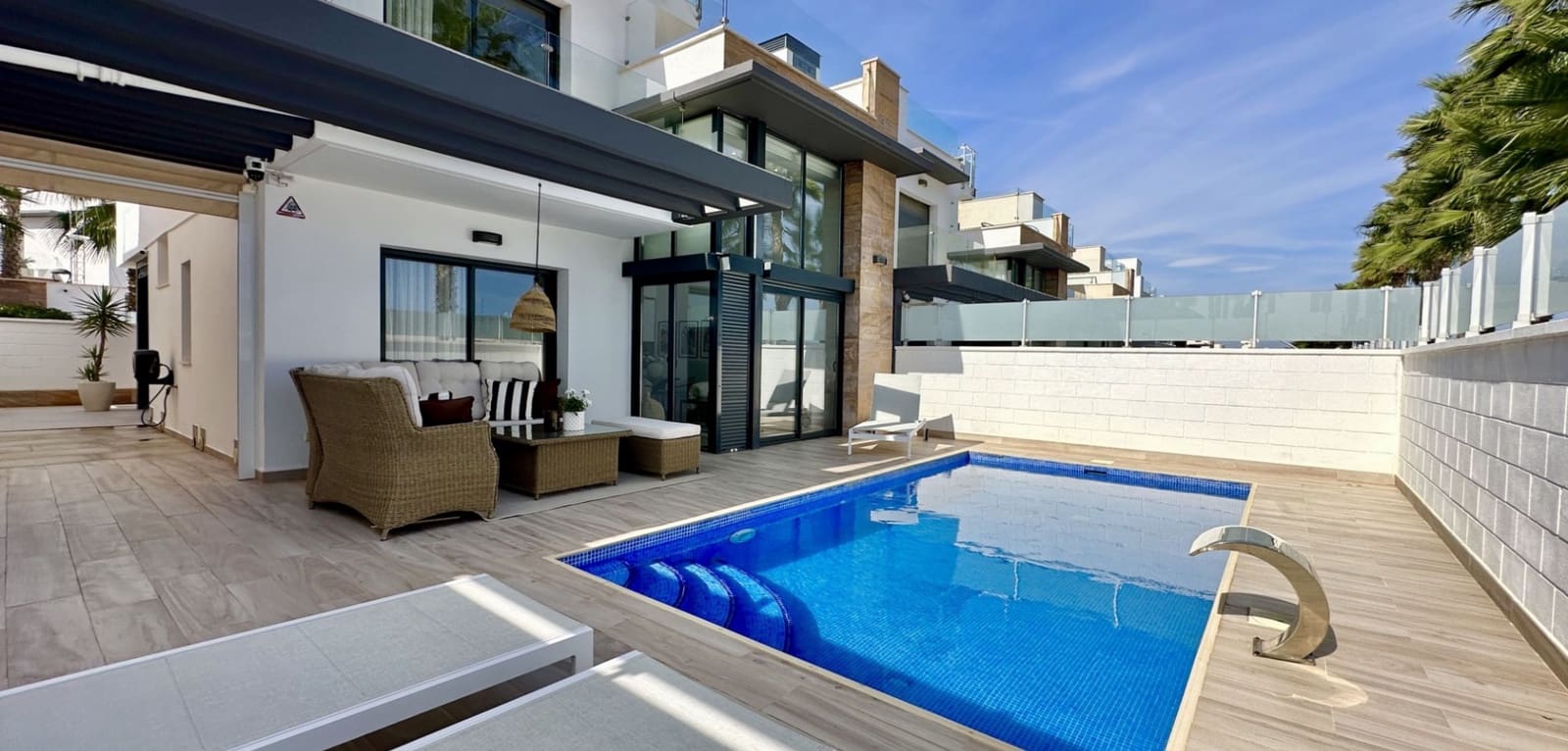 3 sovrum Villa till salu i Orihuela Costa med pool - 449 950 € (Ref: 9466268)