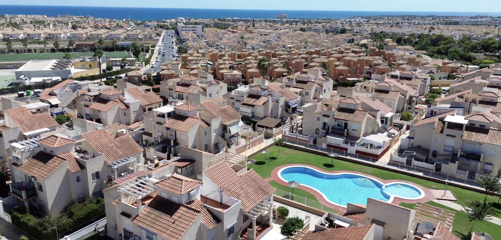 2 soverom Leilighet til salgs i Orihuela Costa med svømmebasseng - € 139 000 (Ref: 9466270)