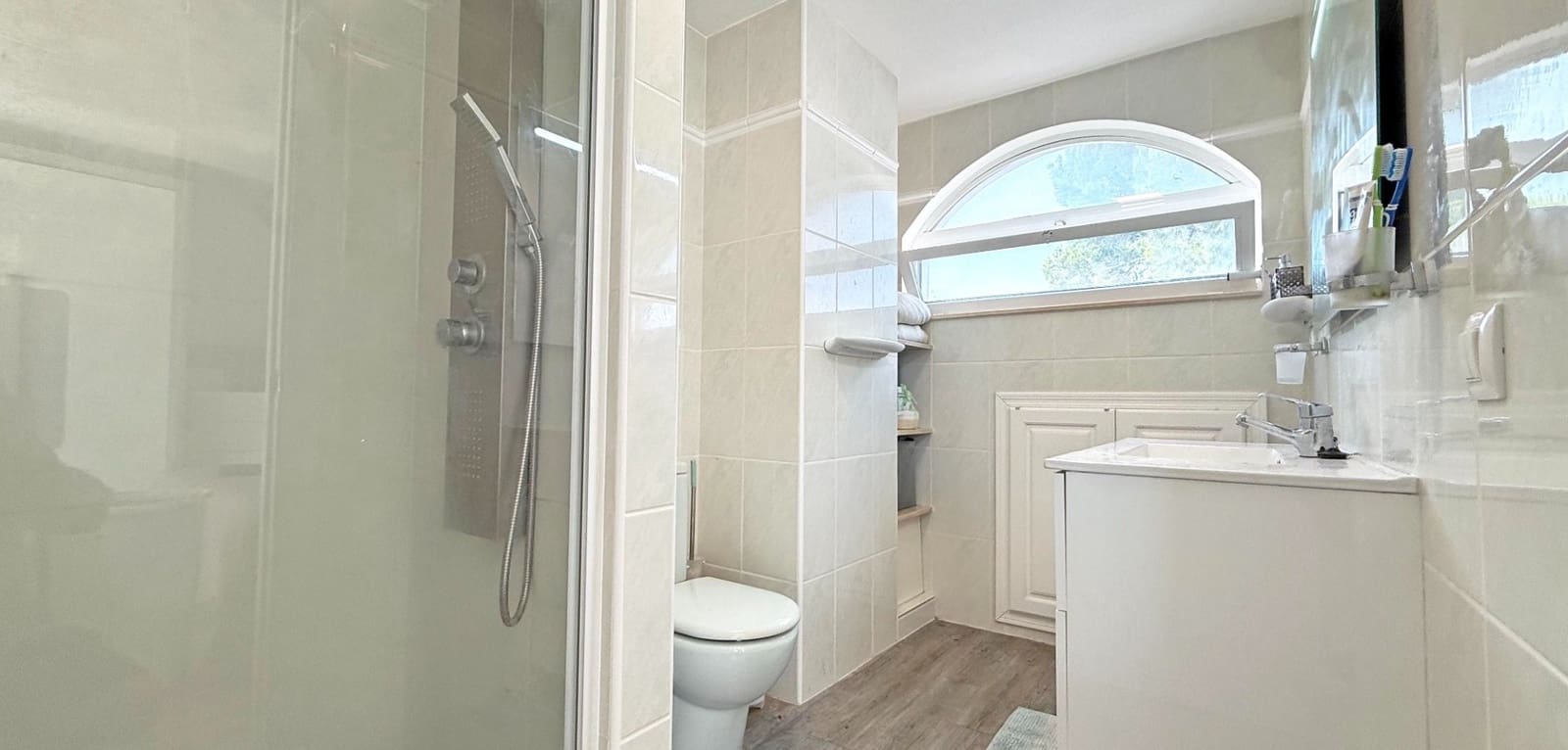 2 soveværelse Villa til salg i Orihuela Costa med swimmingpool - € 449.900 (Ref: 9466279)