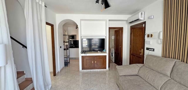 Apartamento de 3 habitaciones en Cañada del Molino, Torrevieja en venta con piscina - 269.000 € (Ref: 9466282)