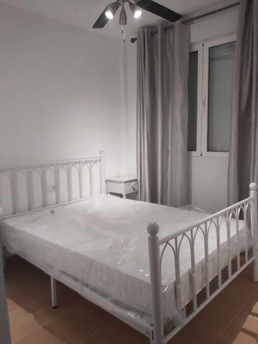 Casa de 3 habitaciones en Villamartin en venta con piscina - 175.000 € (Ref: 9466296)