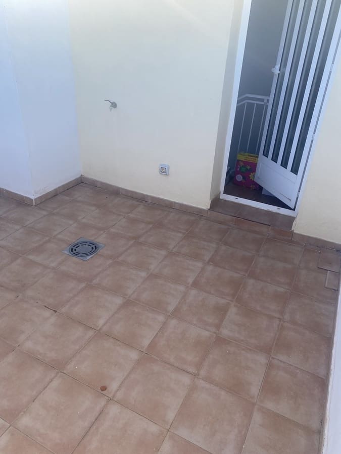 Casa de 3 habitaciones en Villamartin en venta con piscina - 175.000 € (Ref: 9466296)