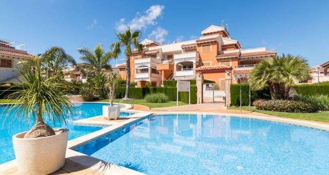 2 bedroom Penthouse for sale in Playa Flamenca, Orihuela with pool - € 265,000 (Ref: 9489695)