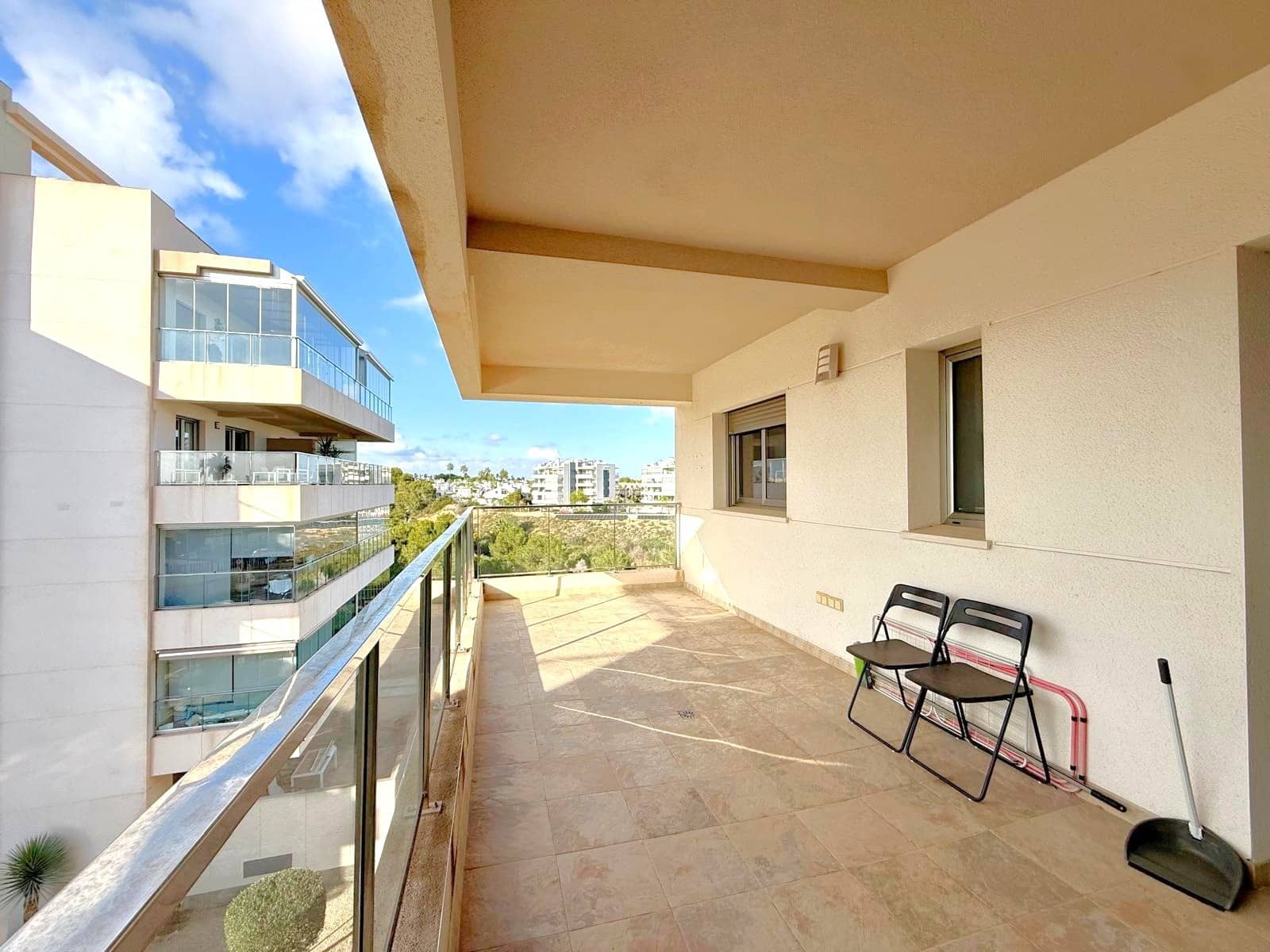 2 sovrum Lägenhet till salu i Villamartin med pool - 235 000 € (Ref: 9489701)