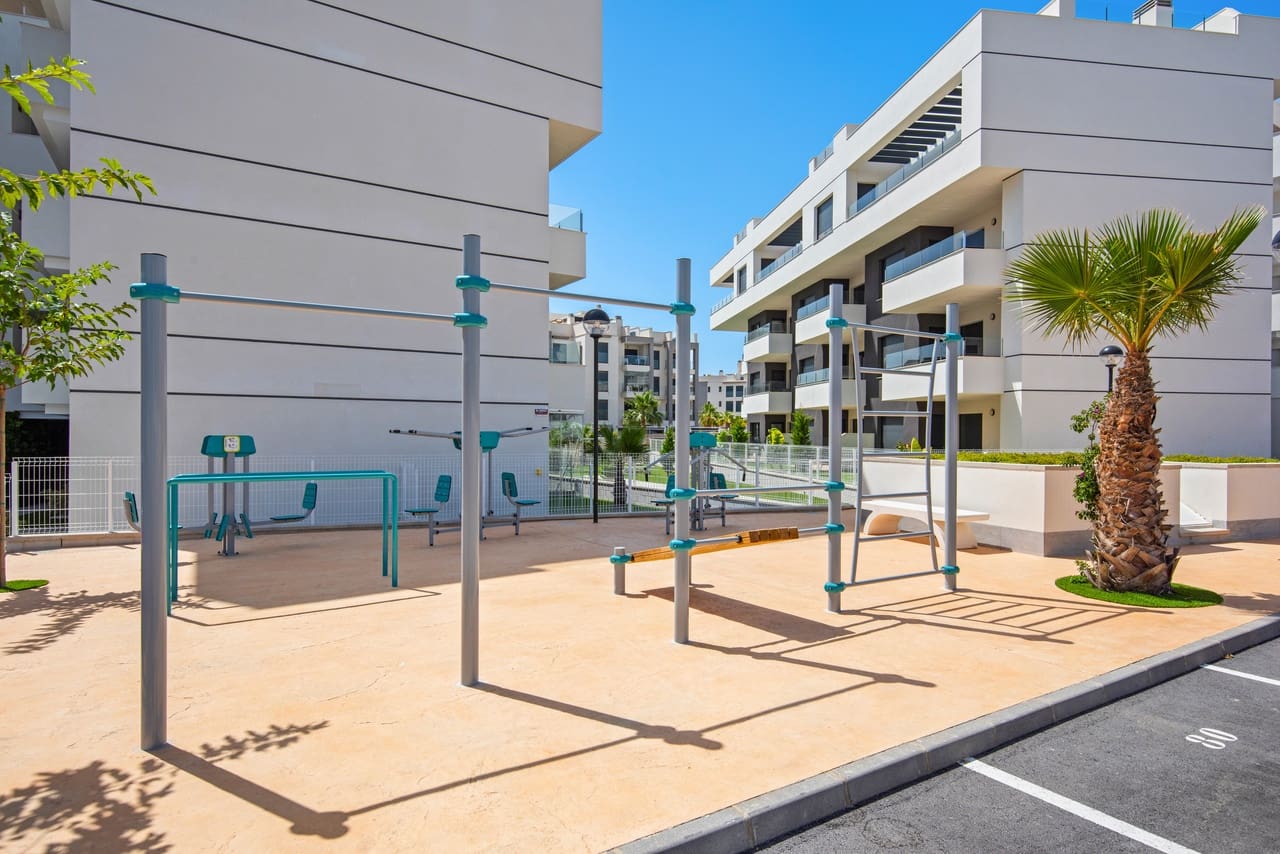 2 quarto Penthouse para venda em Villamartin com piscina garagem - 329 995 € (Ref: 9489716)