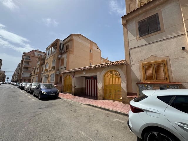 Apartamento de 1 habitación en El Chaparral - La Siesta - La Torreta, Torrevieja en venta con piscina - 18.000 € (Ref: 9495417)