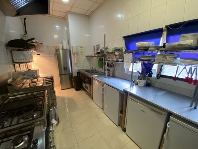 Commercieel te koop in Algorfa met zwembad - € 59.995 (Ref: 9495424)